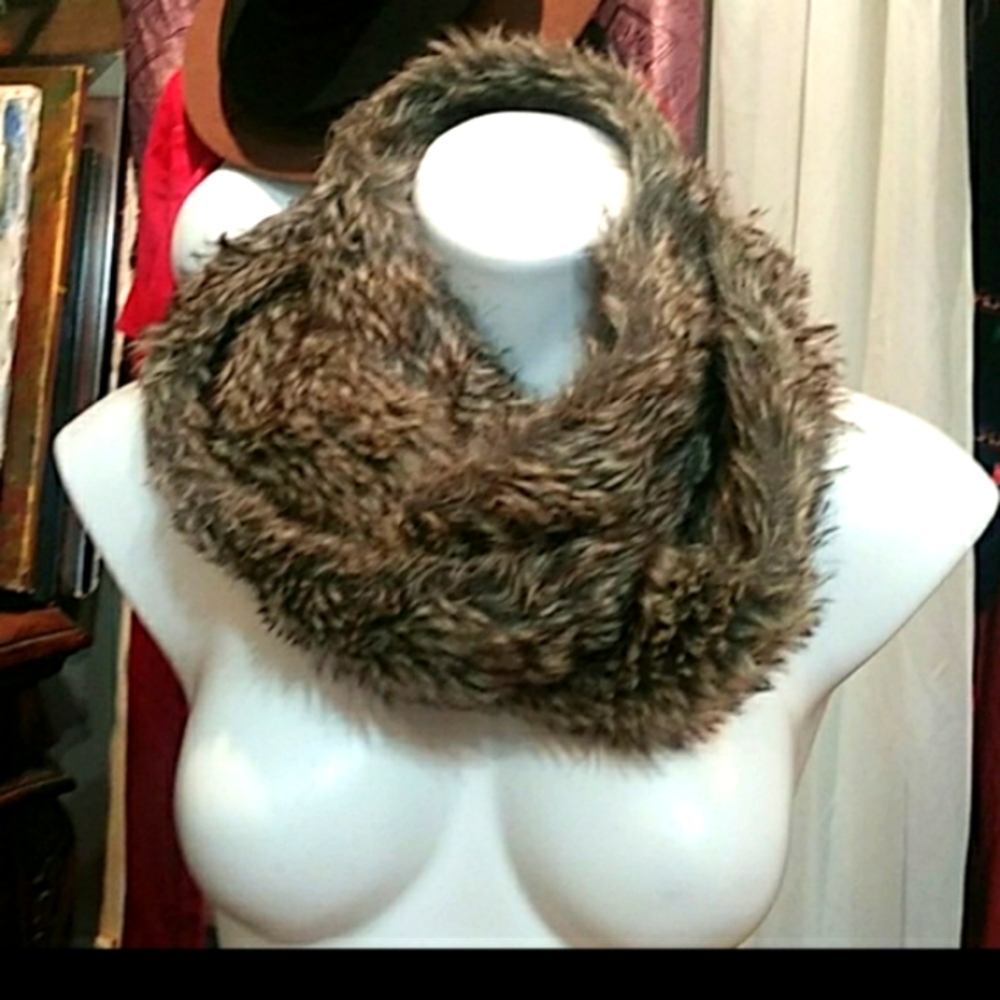 Aldo infinite scarf